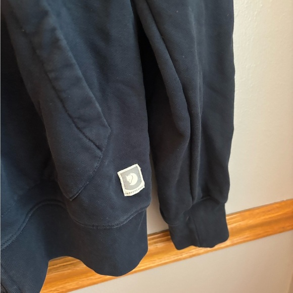 Fjallraven hoodie Sweater Mens Small Navy Blue Full Zip Pockets - Picture 4 of 5
